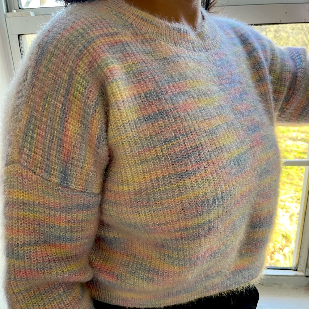 SWEATER